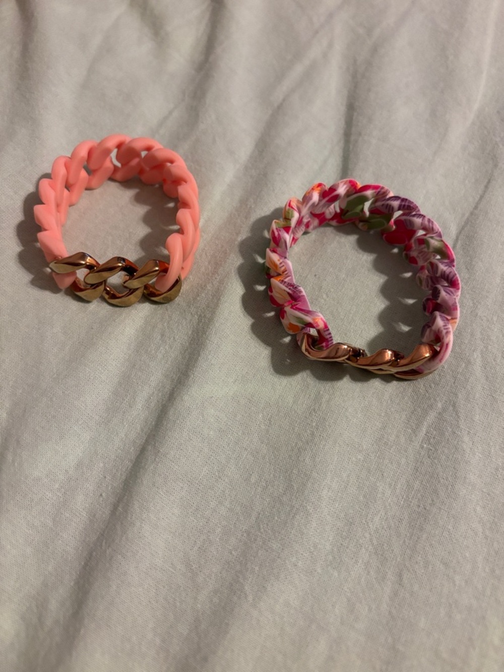 Floral Resin and Gold Chain Link Bracelet